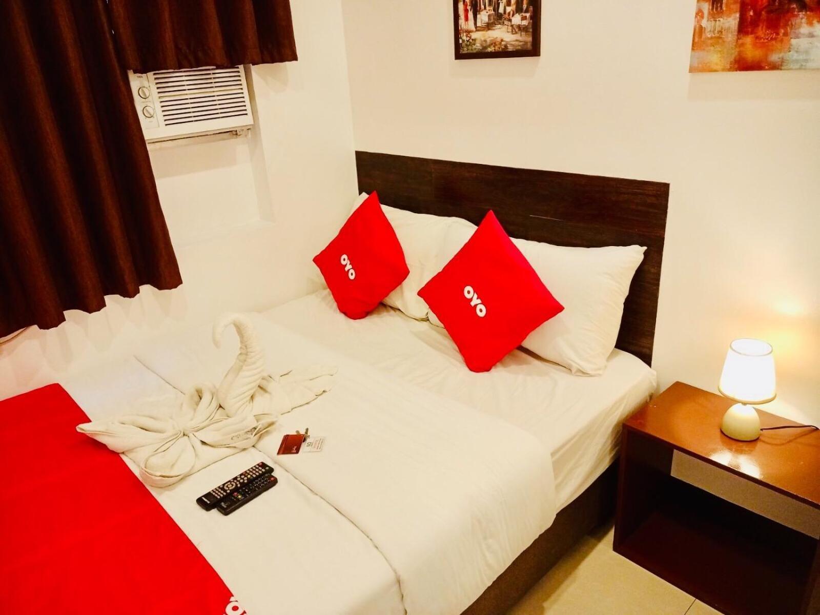 Oyo 888 City Stay Inns Fortview Bgc Pasig City Esterno foto
